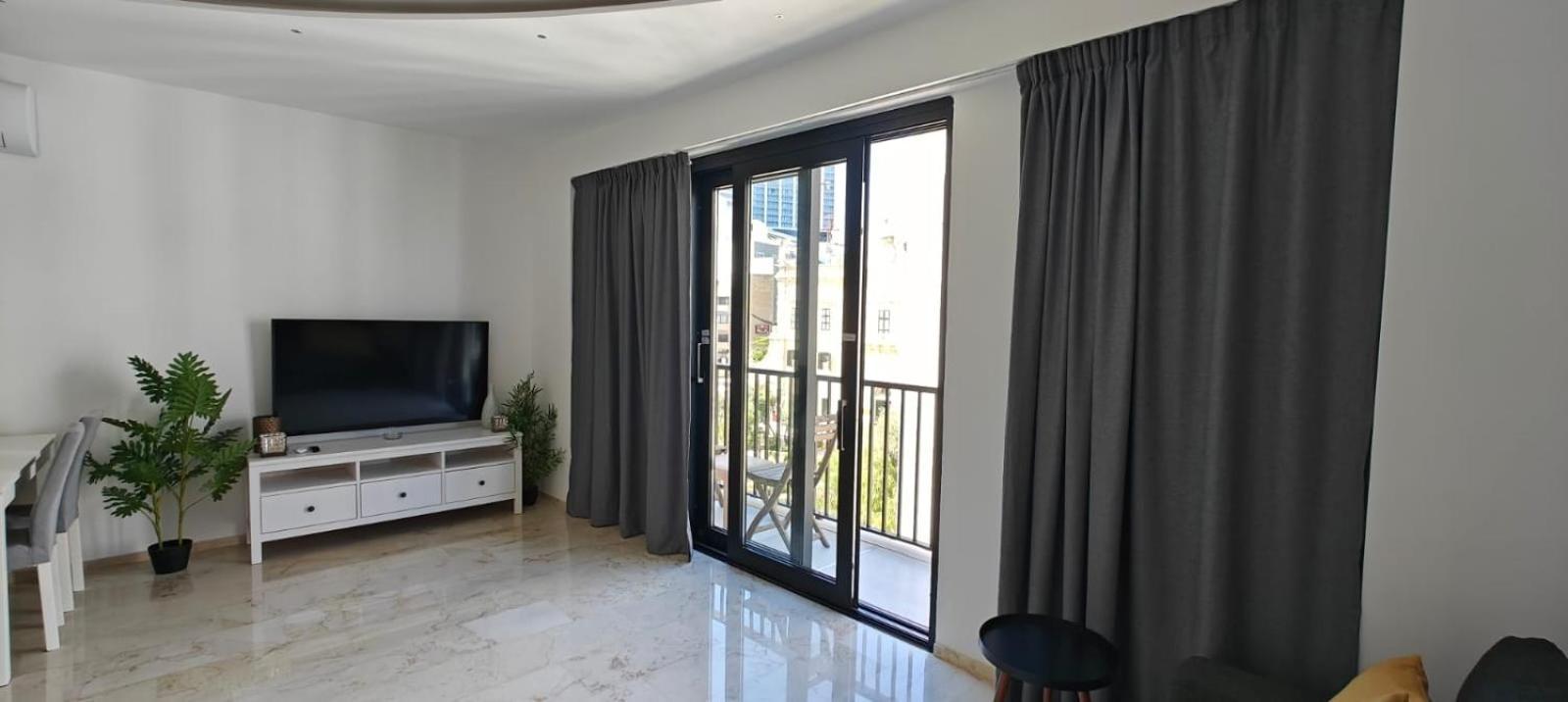 Luxury Garden View At Spinola Bay St Julians Leilighet Saint Julian's Eksteriør bilde